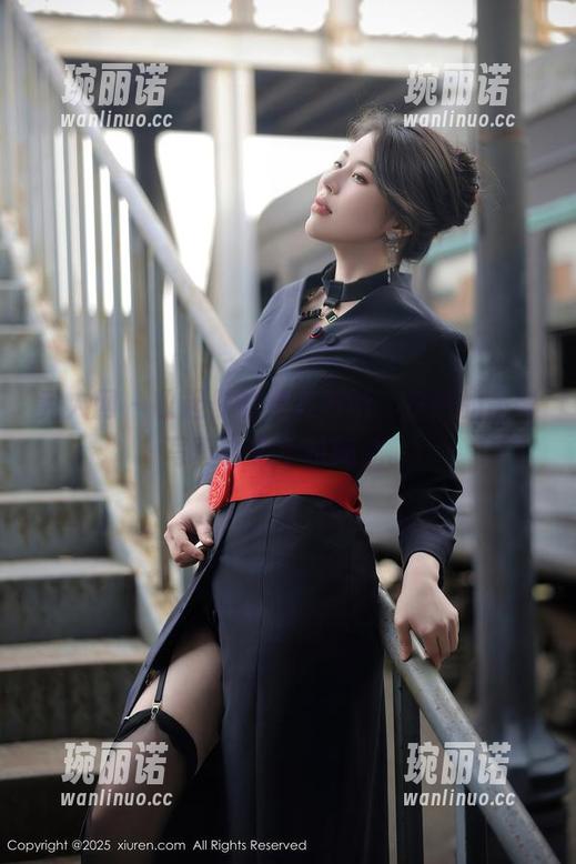 秀人网 - 收起你的想象力吧，安然的吊带写真合集不过如此。