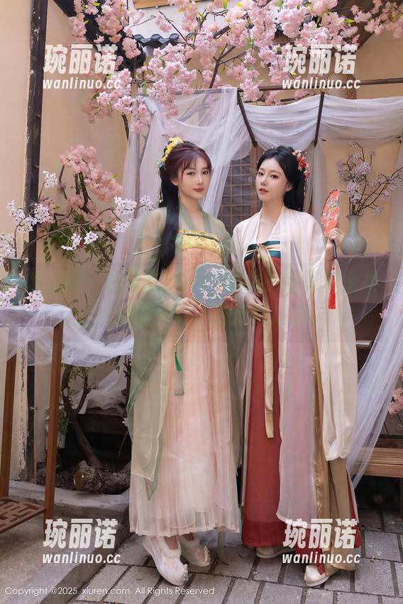 秀人网 - 徐莉芝Booty的体操服写真全集：灵动的身影，随性地摇摆。
