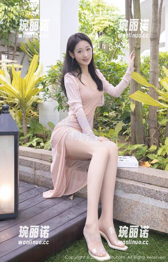 秀人网 - 李宓儿的另类JK作品集：心里小万种可能！