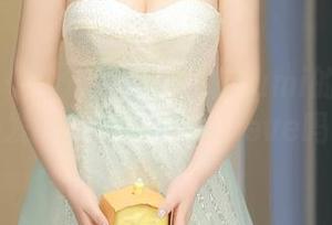 秀人网 – 这个图包让美昕Yumi的裤里丝焕发新生，你敢Believe吗？