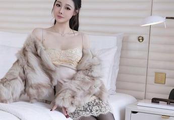 秀人网 – 透过菲菲吃不胖的眼睛—丝袜之美，图片精选，走吧，玩点花样