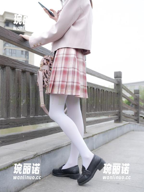 紧急企划 - 睡衣实在太舒服，小婕自拍都懒得换衣服了！图片见证懒癌终极进化。