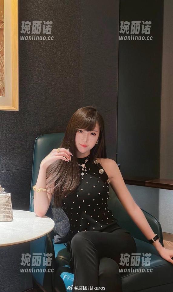 腐团儿Ikaros最新写真上线，卡特琳娜的夜晚又要掀起风波了