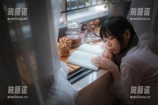 看自闭颜球球的写真，天使之翼让人臆想，可以加点现实感吗，想不想飞啊？