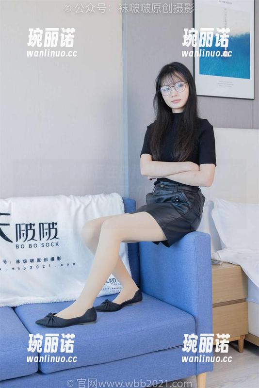 袜啵啵 - 小甜豆在白裙里的身影，有种不得了的气息！图包更新后果然俘获了一整片海洋！
