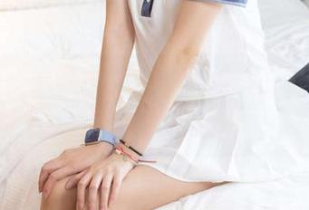 袜啵啵 – 熊熊原图里的婚纱，竟然让我这么想说话