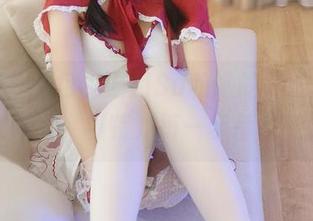 无圣光、图包，逐月Su和她的孔雀和服，什么情况，模特儿每一步都在走火。