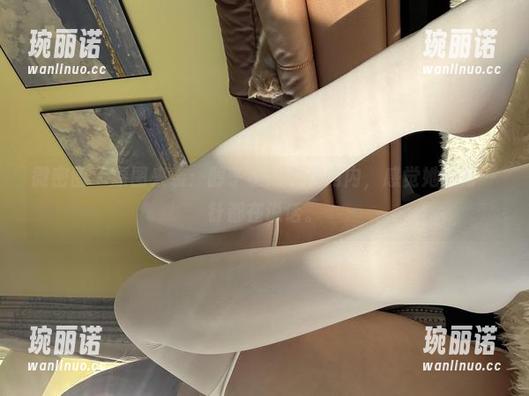 微密圈 - 原图来袭：醇子小姨绣花内内，感觉她的每一针都在说话。