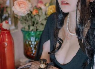 阿半今天很开心的纯白周–你要不要也开启cosDIY之旅？