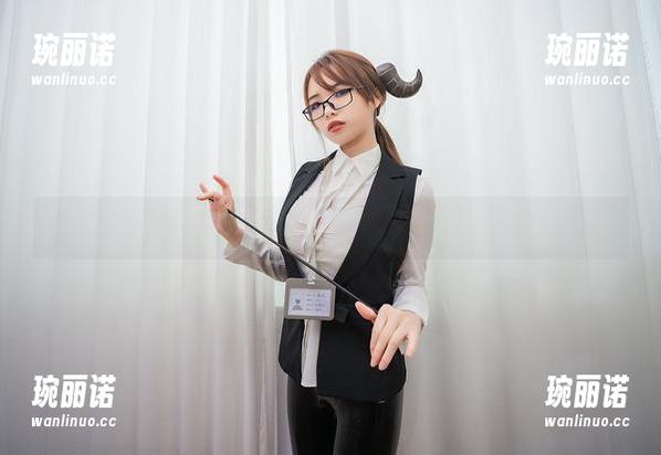雯妹不讲道理黑丝写真集：资源？我只想挪开目光，再看看！