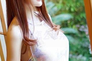 青豆客 – 免费体验：发现莫雅淇的“秘密”，看她怎么玩弄光影！