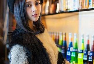 青豆客 – 更新！谭晓彤的泳装，穿得这么随意合适吗？
