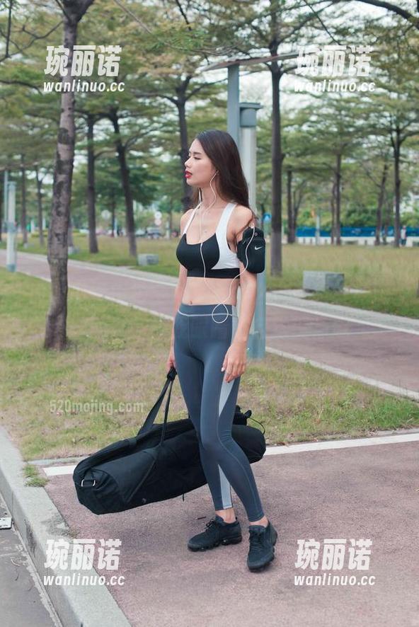 说说魔镜街拍全集，为什么这一组纱裙肉丝美女会让我眼睛不自觉聚焦呢